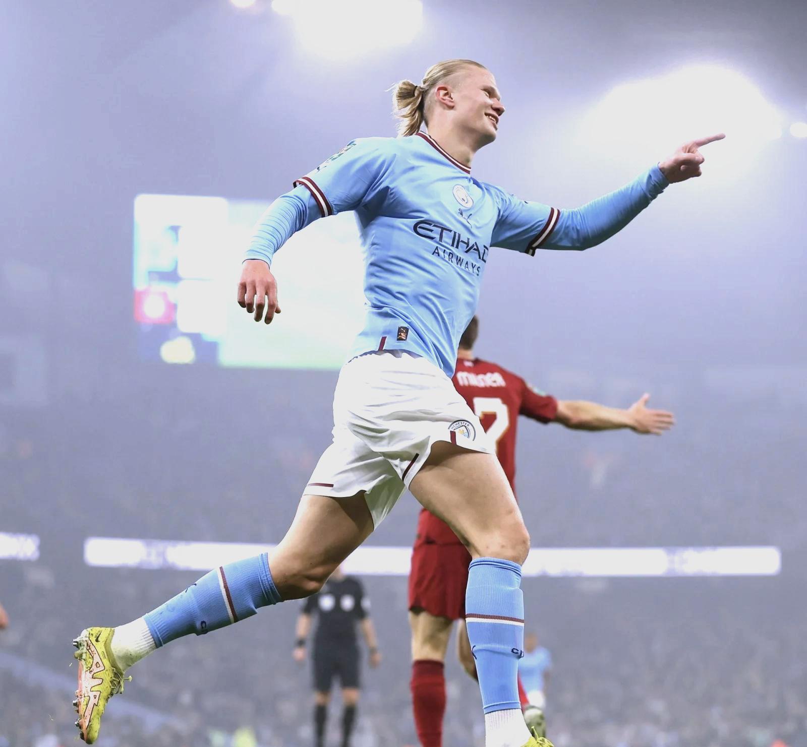 九游APP官网-包含哈兰德迎来十五赛季出色发挥，热火观众热烈欢呼！赢得满堂喝彩的词条