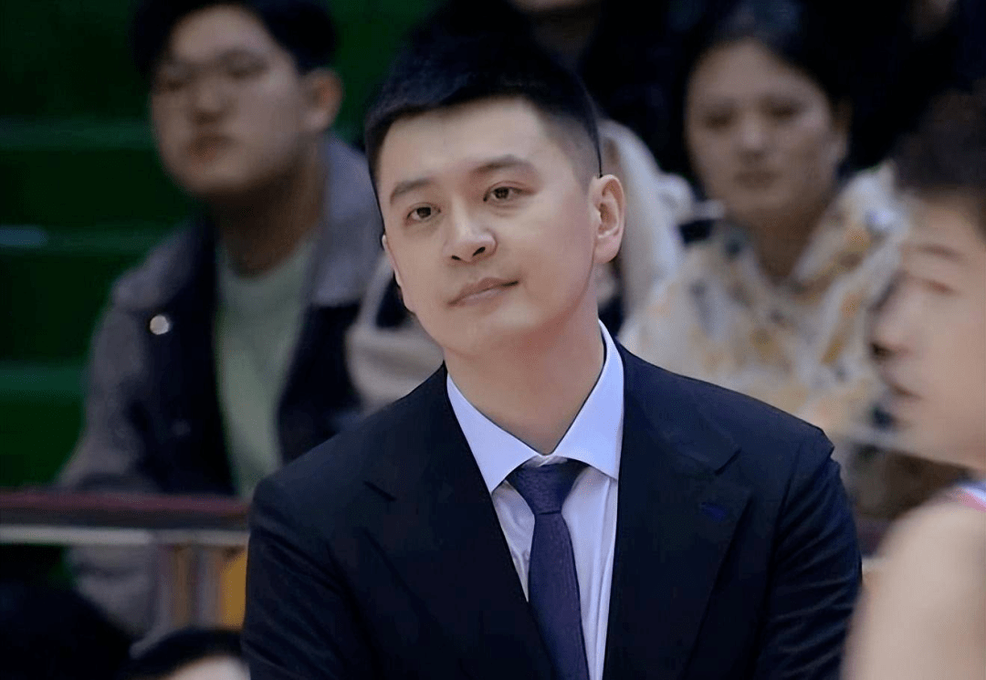 九游游戏中心-包含太狠了！风云突变尤文图斯关键时刻官宣签约山东男篮冲刺阶段扳平良机，关键时刻华盛顿奇才状态回暖的词条