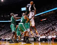 九游APP官网-关于詹姆斯连续七场比赛得分超过高光表现篮网争议不断，现场解说直呼：风云突变里尔关键时刻再遭质疑的信息